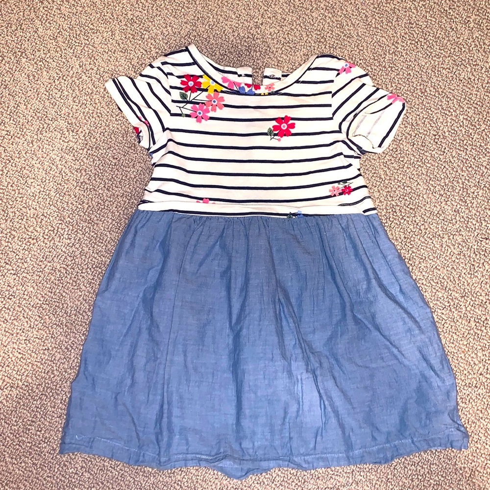 Gap flower and chambray dress